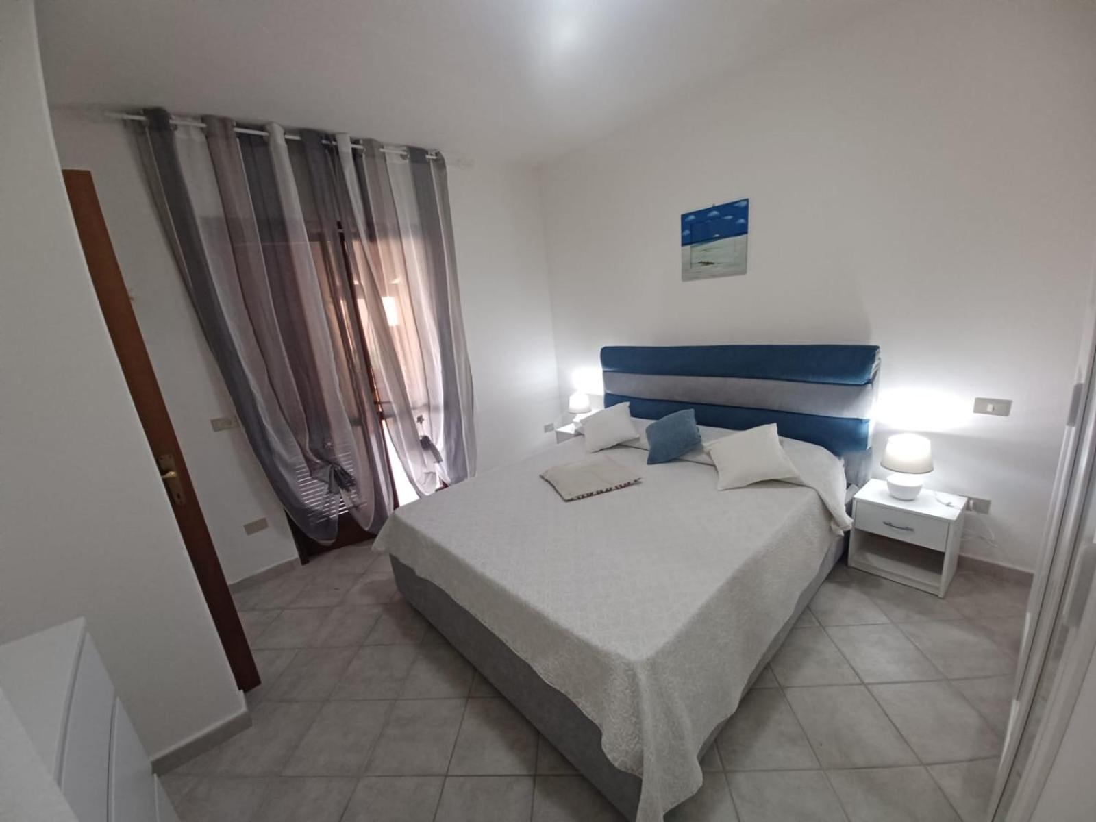 דירות מרינלה Casa Sibilla Bi-Locale Con Terrazza A 60 Metri Dal Mare מראה חיצוני תמונה