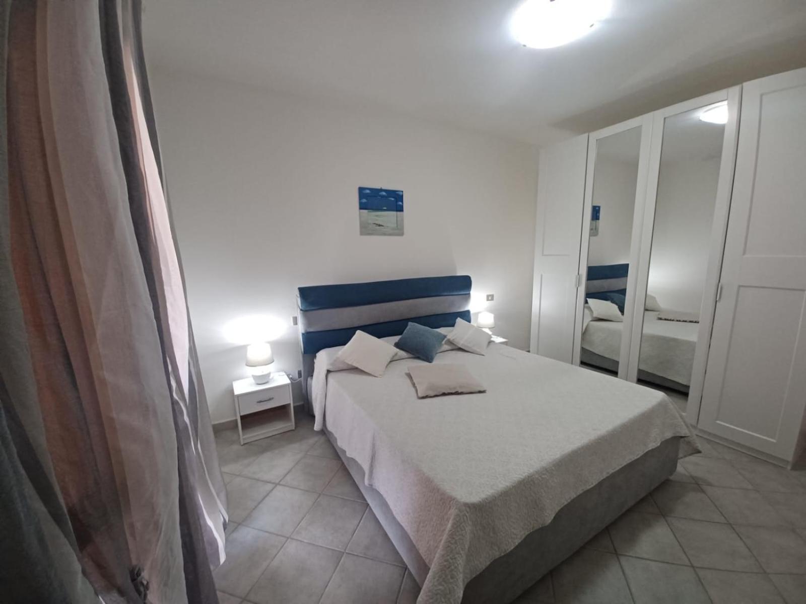 דירות מרינלה Casa Sibilla Bi-Locale Con Terrazza A 60 Metri Dal Mare מראה חיצוני תמונה